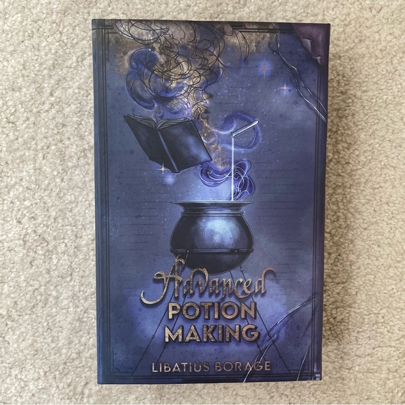 LitJoy Harry Potter Legends and Lore Potions Book Box and Puzzle - Picture 1 of 15